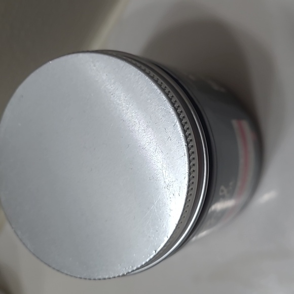 100% Soy Wax Spring Bloom Artisan Hand Poured Candle - Picture 5 of 7